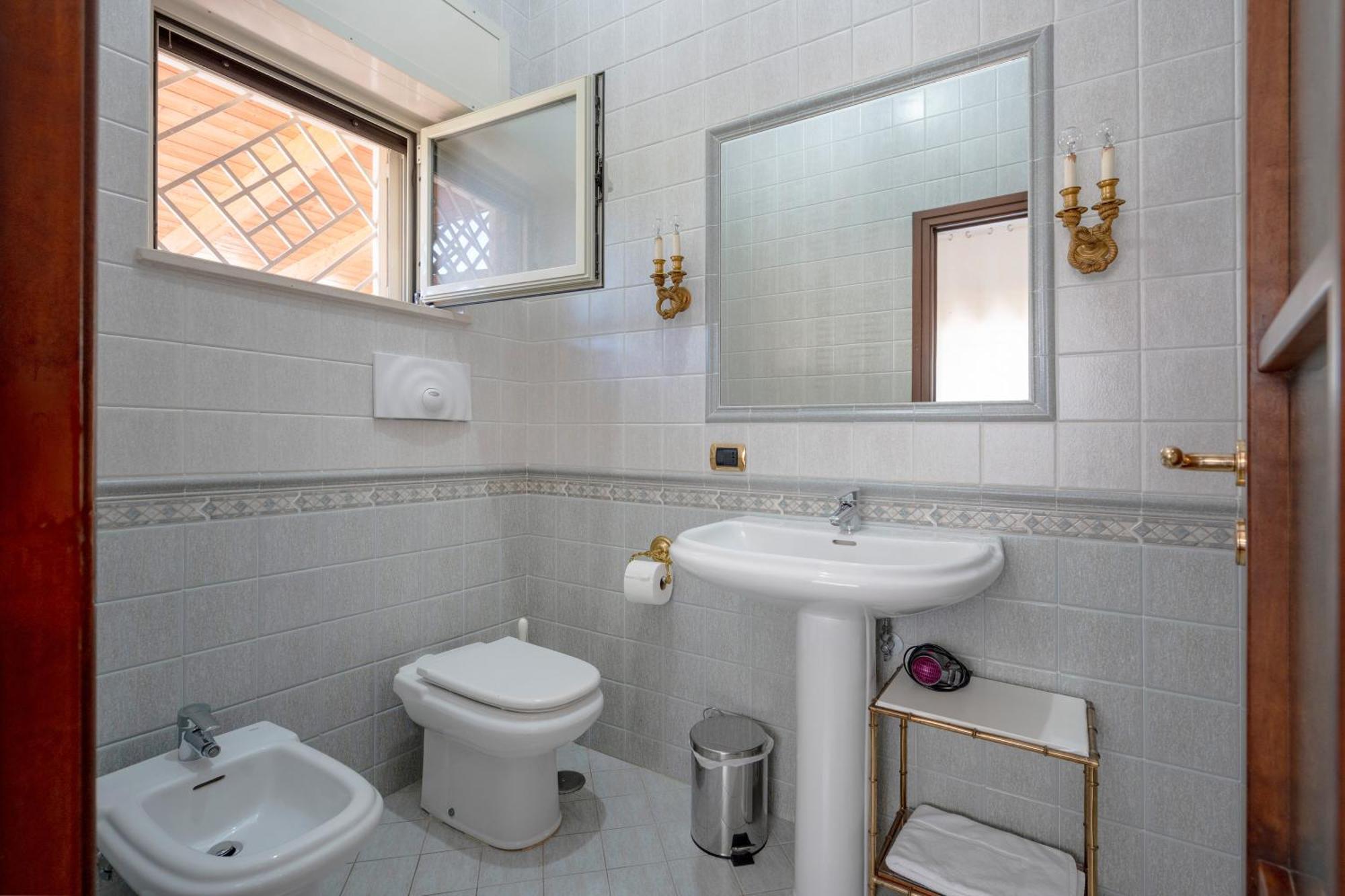 Bnb Villa Lucia Bari Bagian luar foto