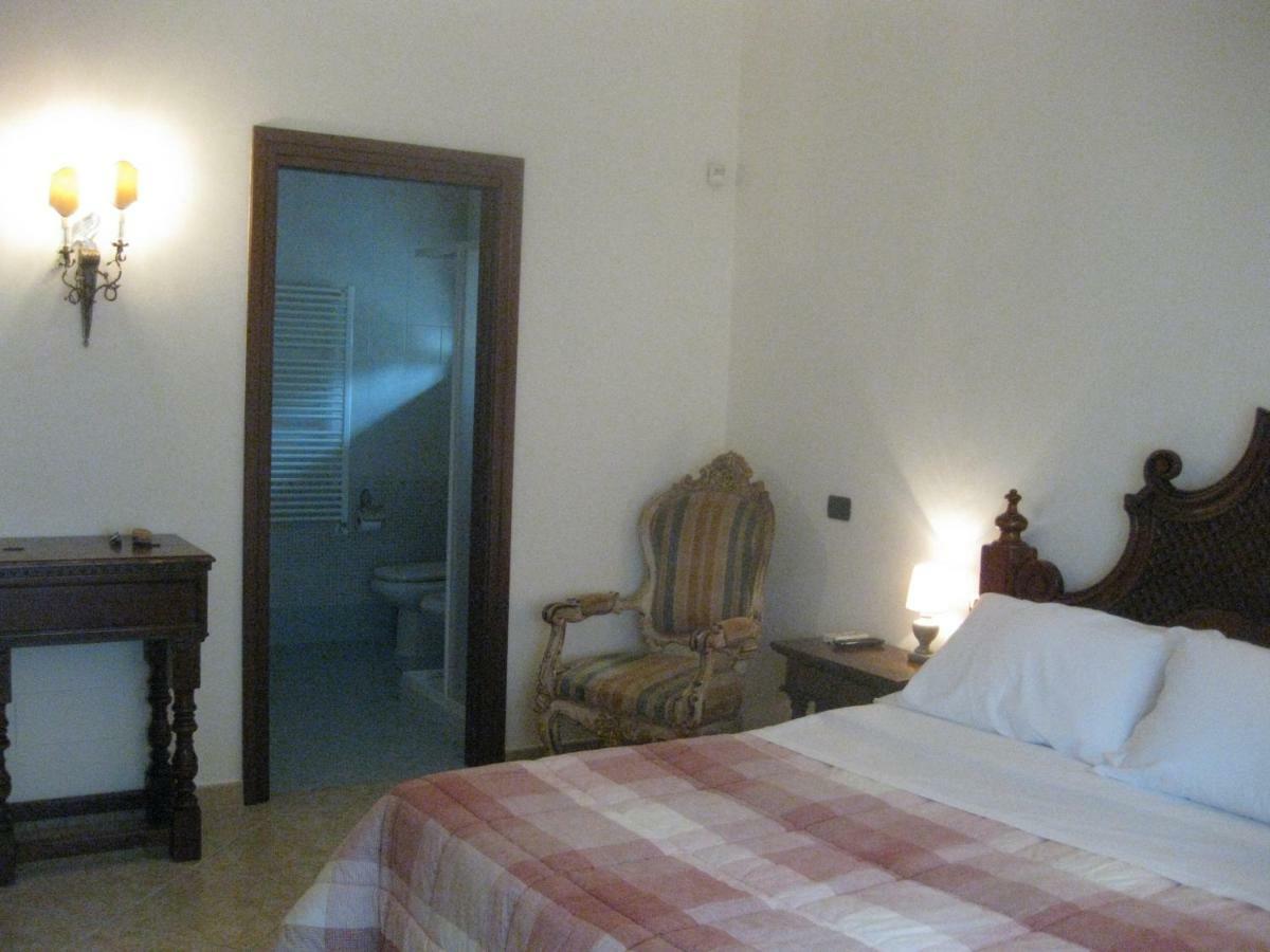 Bnb Villa Lucia Bari Bagian luar foto