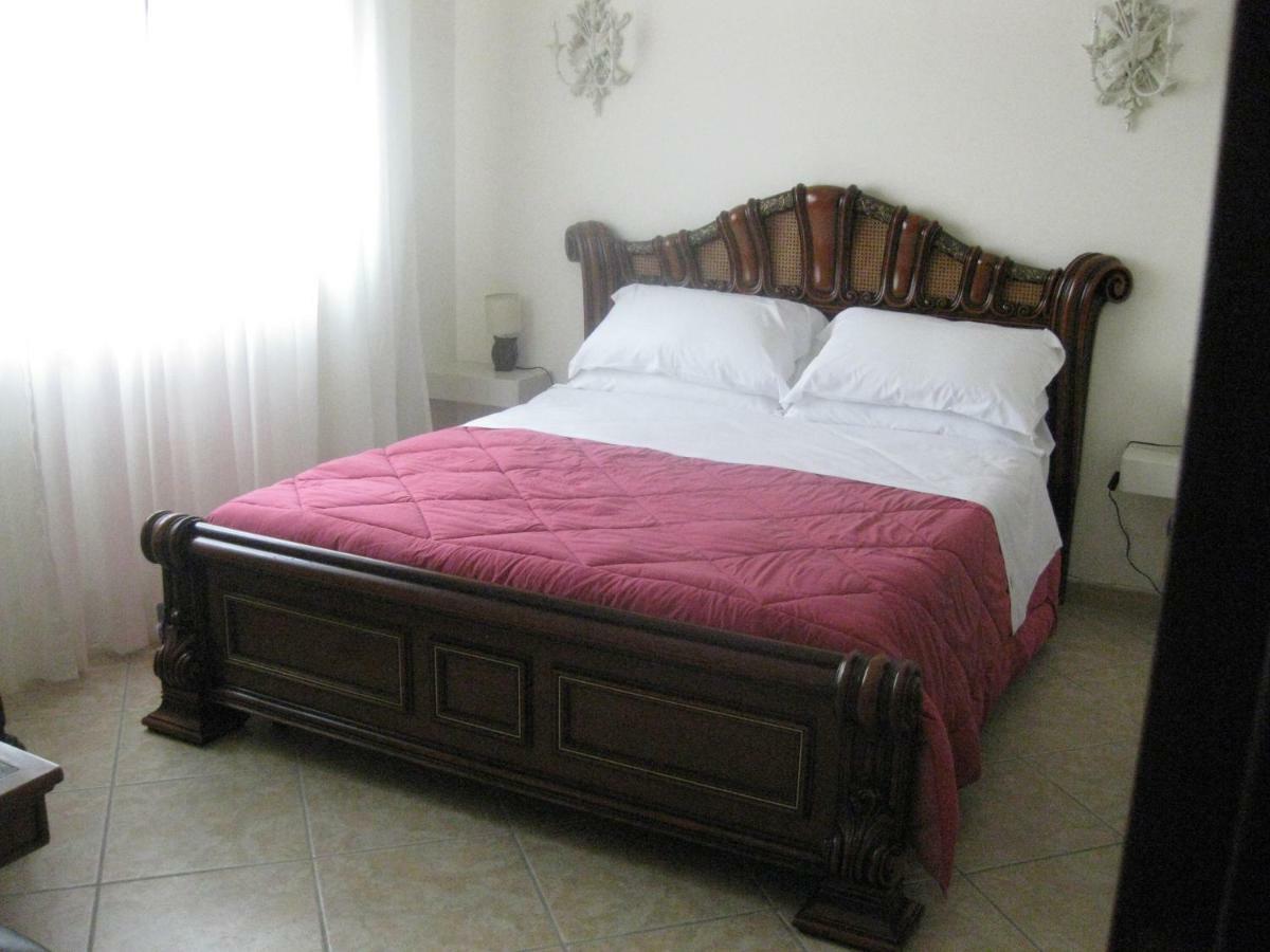 Bnb Villa Lucia Bari Bagian luar foto