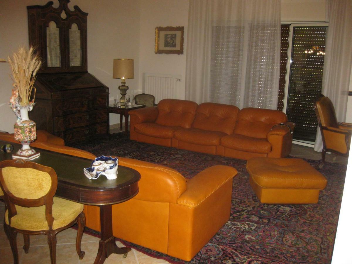 Bnb Villa Lucia Bari Bagian luar foto