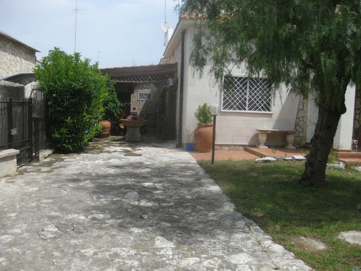 Bnb Villa Lucia Bari Bagian luar foto