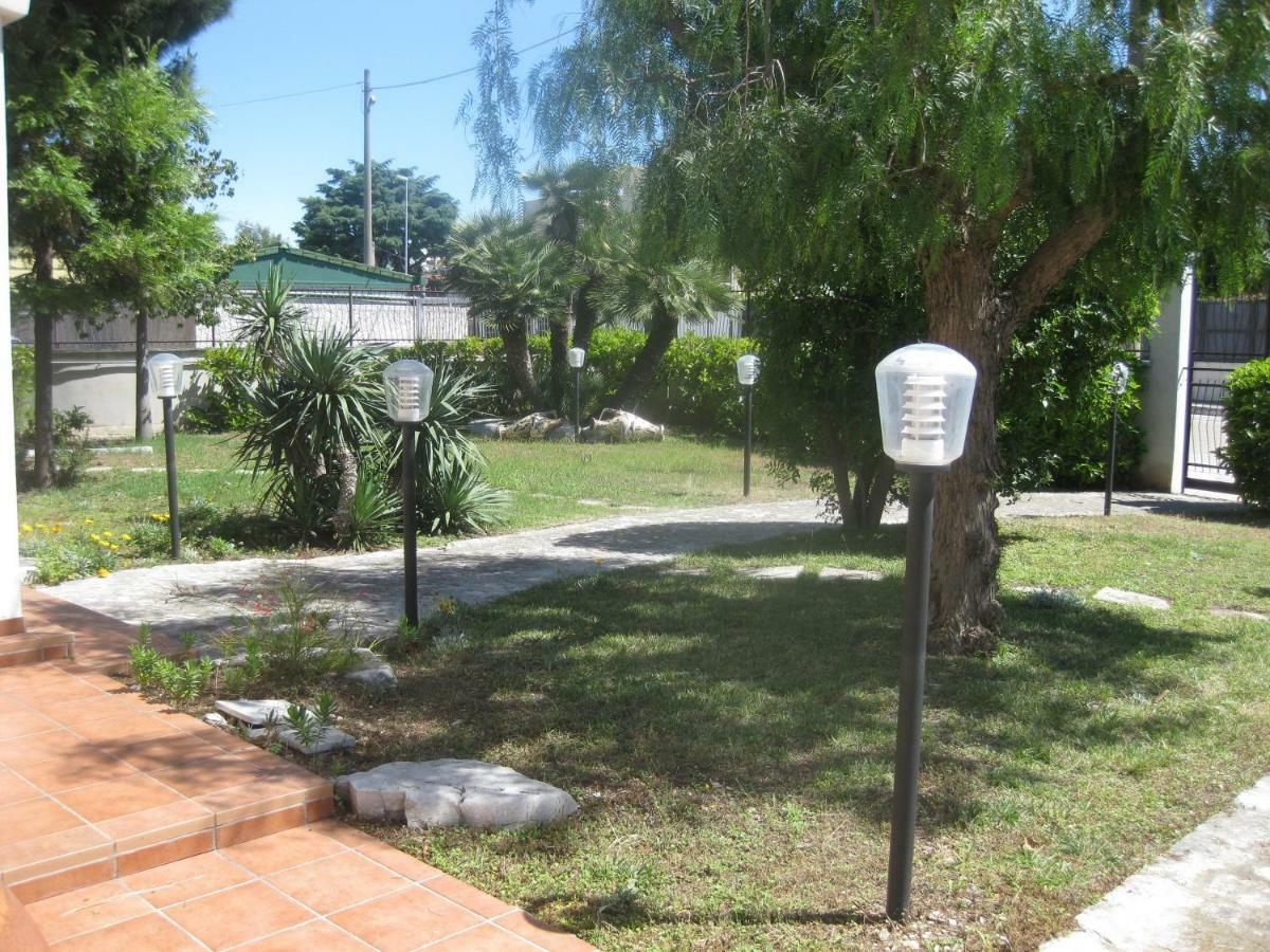 Bnb Villa Lucia Bari Bagian luar foto